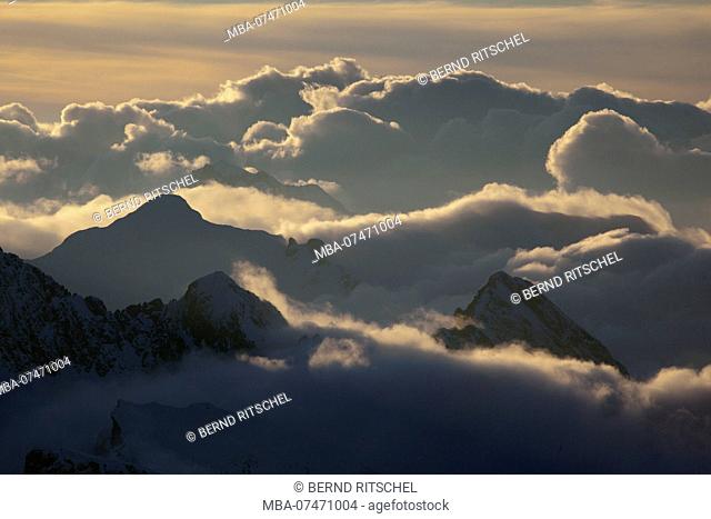 View from Valluga to Roggal area in winter, Arlberg, Lechtaler Alps, Tyrol, Austria