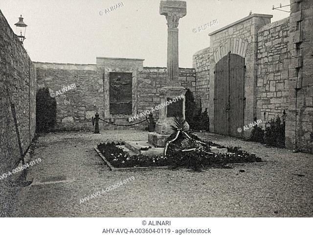 Album Visions of War 1915-1918: war memorial, shot 1915-1918 by Aragozzini, Vincenzo