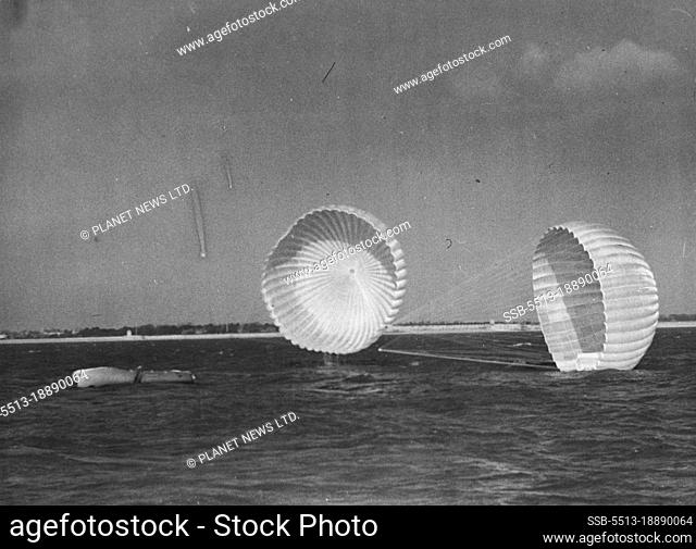 Airborne Lifeboats For Saving Life At Sea: Demonstration For Co-Ordination Of Safety At Isle Of Wight.An airborne lifeboat, dropped by Lancaster aircraft