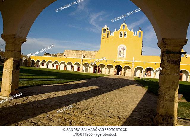 Convento San Antonio de Padua S.XVI , Izamal , Mexico