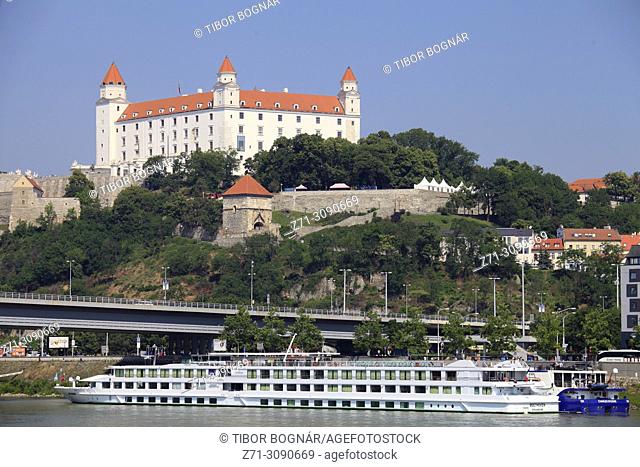 Slovakia, Bratislava, skyline, castle, Danube river, ships,