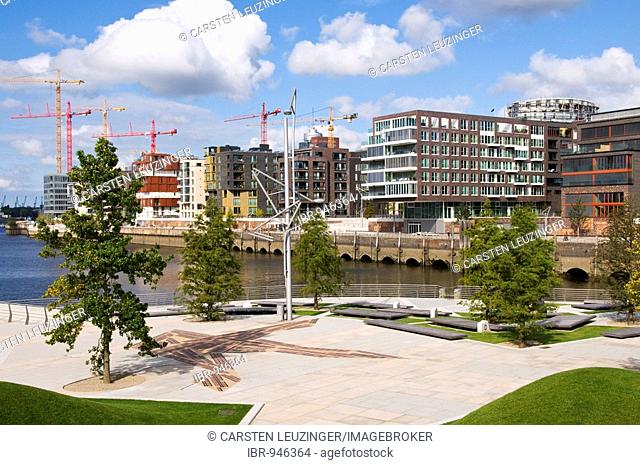 Marco Polo terraces in front of the new office and residential buildings of Kaiserkai, HafenCity, Hamburg, Germany, Europe