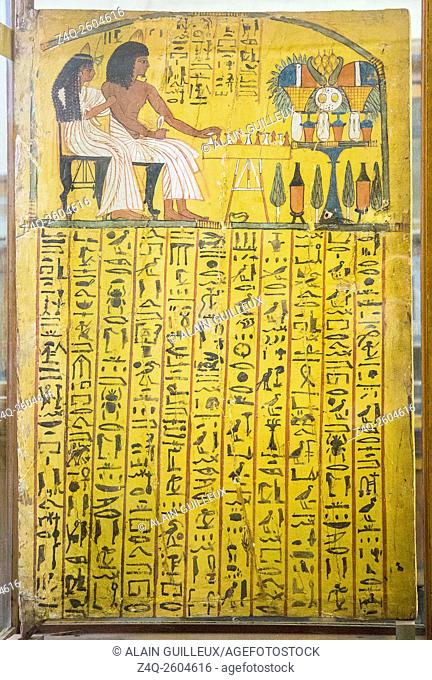 Egypt, Cairo, Egyptian Museum, from the tomb of Sennedjem, Deir el Medina : Door panel (recto), Sennedjem following by his wife is playing the Senet game