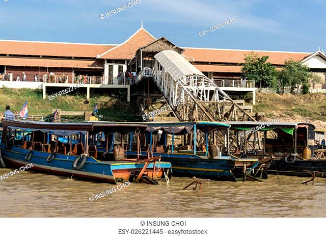 Tonle Sap port scenery near Siem Reap
