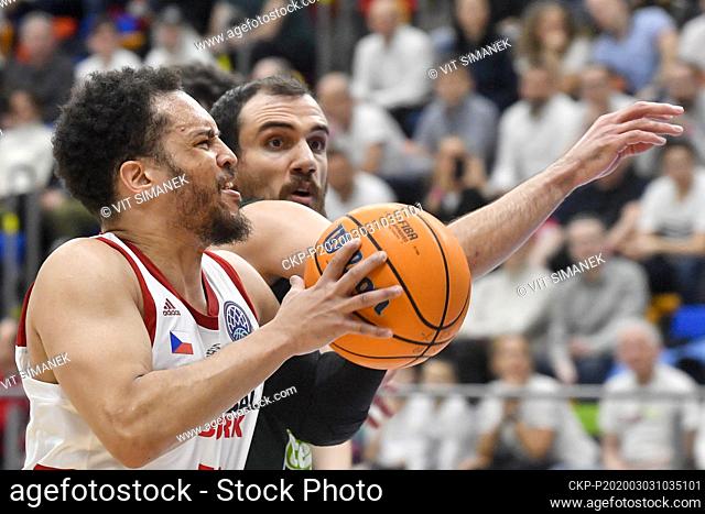 L-R Mike Dixon (Nymburk) and Ridvan Oncel (Bandirma) in action during the Basketball Champions League initial match Nymburk vs Bandirma (Turkey) in Prague