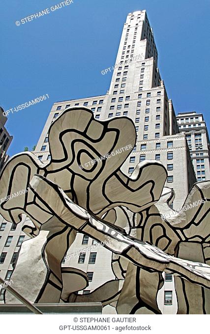 GROUP OF FOUR TREES', SCULPTURE BY DUBUFFET SET UP IN FRONT OF THE HEADQUARTERS OF THE CHASE MANHATTAN BANK BETWEEN 1969 AND 1972