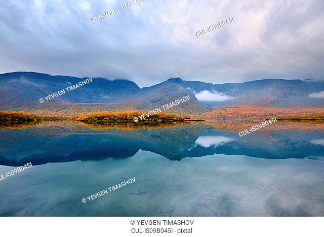 Autumn color at Maliy Vudjavr Lake, Khibiny mountains, Kola Peninsula, Russia