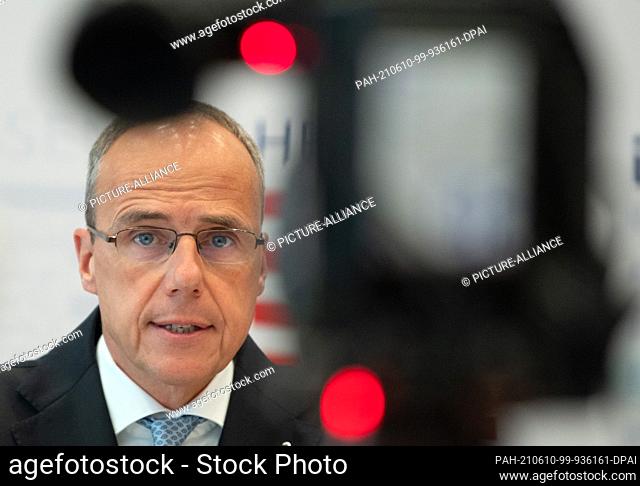 10 June 2021, Hessen, Wiesbaden: Peter Beuth (CDU), Hessian Minister of the Interior, appears before the press after new allegations of right-wing extremism...