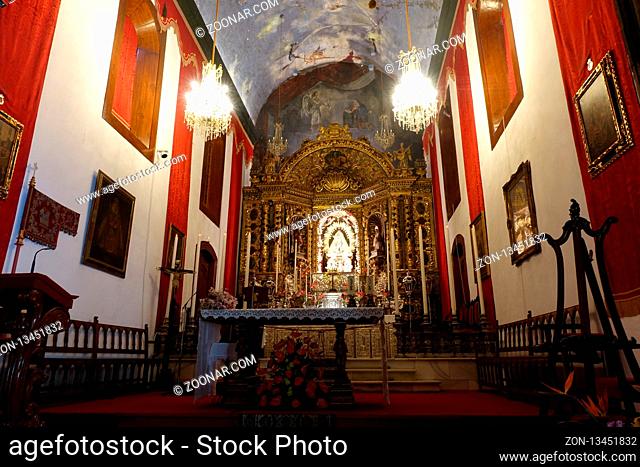 Wallfahrtskirche Jungfrau vom Schnee - Virgen de las Nieves, vergoldeter Altar mot dem Gnadenbild der Jungfrau Maria, Santa Cruz de La Palma, Kanariche Inseln