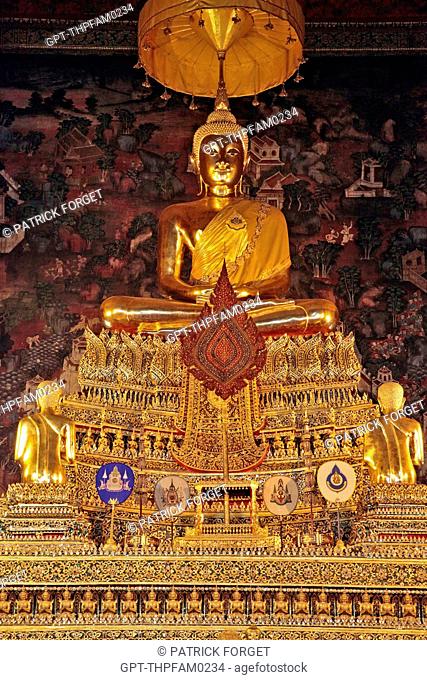 MEDITATING BUDDHA CALLED PHRA PUTTHA DEVAPATIMAKORN BY THE KING RAMA I. THE PEDESTAL HOLDS THE SOVEREIGN’S ASHES, STATUE IN THE UBOSOTH