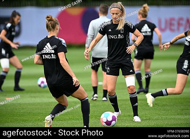 Belgium's Julie Biesmans pictured in action during a training session of Belgium's national women's soccer team the Red Flames, Wednesday 20 July 2022 in Wigan