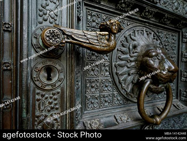 germany, north rhine-westphalia, cologne, cologne cathedral, main portal west side, doorknob, door knocker, detail