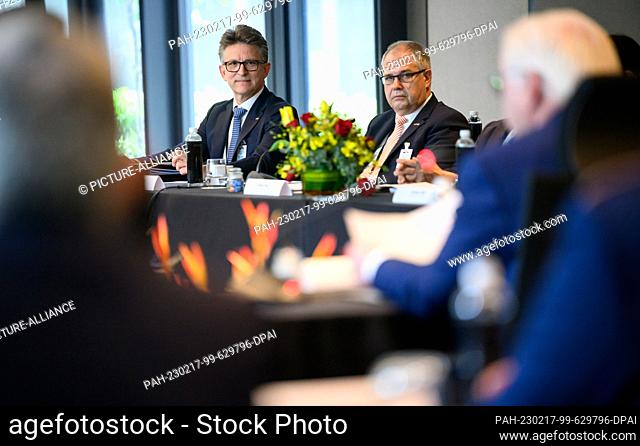 17 February 2023, Malaysia, Kuala Lumpur: Harald Norman Goldberg (l-r), Chairman of the Executive Board of Tesa SE, and Arnulf Christa