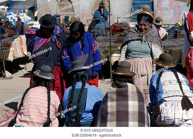 Group of women in Pisco market place