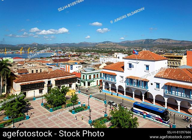 View of Santiago de Cuba, in the foreground the Parque CÃ©spedes with the town hall on the right and the Casa VelÃ¡zquez on the left, Santiage de Cuba, Cuba
