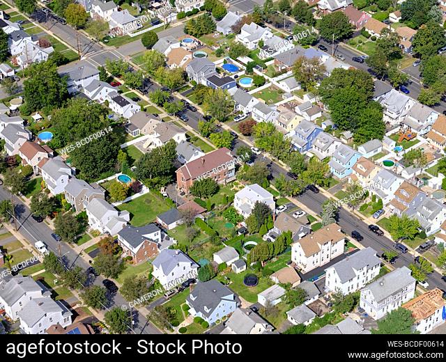 USA, New York, New York City, Aerial view of suburban houses in¶ÿWashington Heights