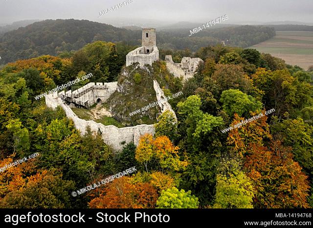 Europe, Poland, Silesia, Krakow-Czestochowa Upland / Polish Jurassic Highland - Pilcza Castle in Smolen