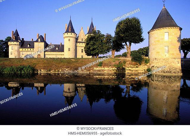 France, Loiret (45), Sully-sur-Loire castle