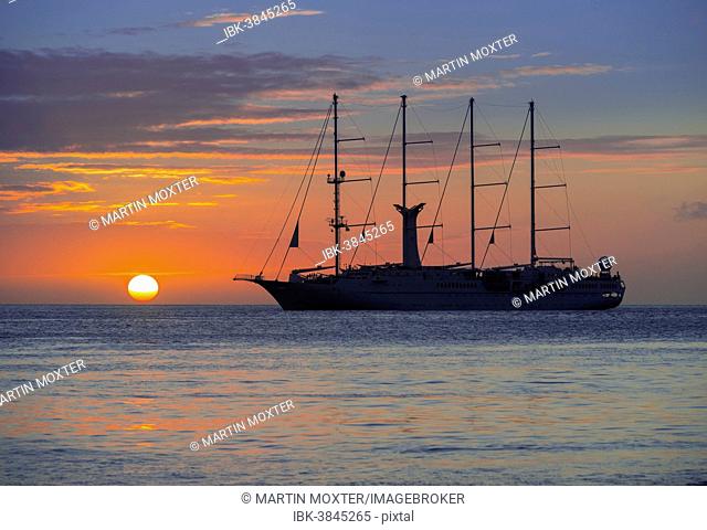 Sailing cruise ship Wind Star of Windstar Cruises, Soufrière region, Saint Lucia, Windward Islands, Lesser Antilles