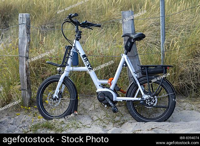 Bicycle, dunes, Graswarder peninsula, Heiligenhafen, Schleswig-Holstein, Germany, Europe