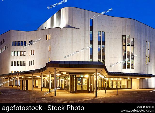 Aalto Theater am Abend, Essen, Ruhrgebiet, Nordrhein-Westfalen, Deutschland, Europa