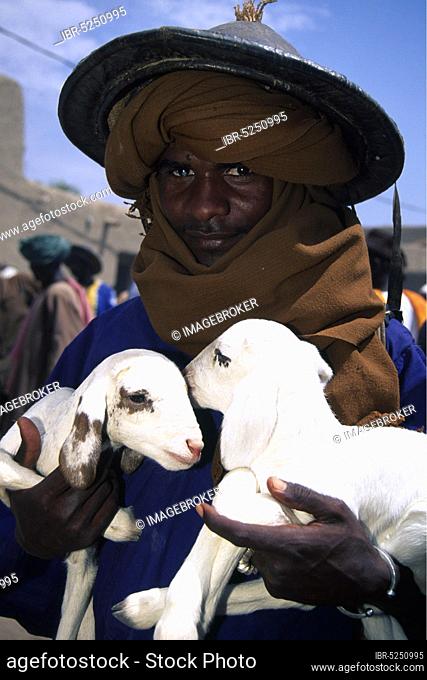 Bororo man, Dogon country, Mali, Africa