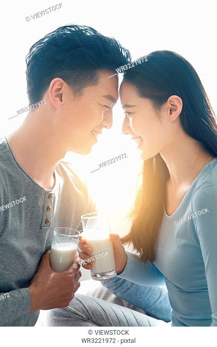 Young couples to drink milk