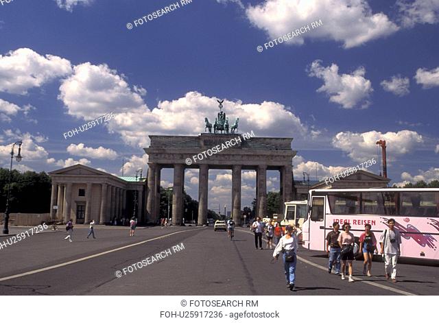 Berlin, Brandenburg Gate, Germany, Europe, Brandenburger Tor in the evening