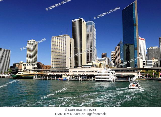 Australia, New South Wales, Sydney, Circular Quay, buildings at the water's edge