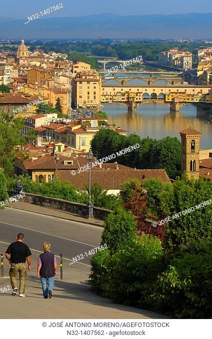 Florence  Ponte Vecchio  Arno River, Tuscany  Italy  Europe