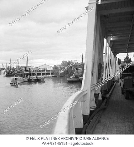 Corrientes, Crossing the Parana, Rio Parana (Corrientes / Chaco), Argentina, 1957. | usage worldwide. - Rio Parana (Corrientes / Chaco)/Argentina