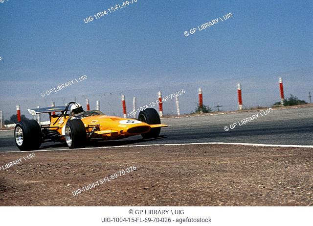 Spanish GP, Jarama 19th Apirl 1970, Denny Hulme, McLaren-Cosworth M14A, retired