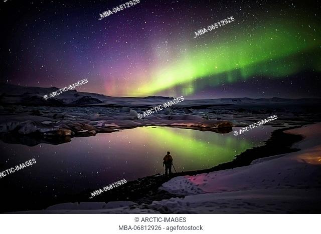Taking pictures of the Northern Lights at the Jokulsarlon, Breidarmerkurjokull, Vatnajokull Ice Cap, Iceland