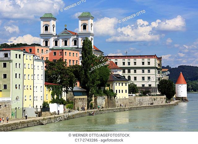 Germany, Bavaria, Eastern Bavaria, Lower Bavaria, Passau, Danube, Inn, Ilz, Jesuits church St. Michael with Leopoldinum high school, former Jesuit college