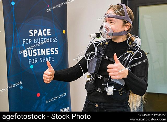 A workshop of analogue missions that simulate the conditions prevailing in space on Earth opened the sixth edition of the Czech Space Week festival, in Brno