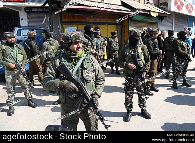 Militants attacked on policemen at Barzulla in Srinagar