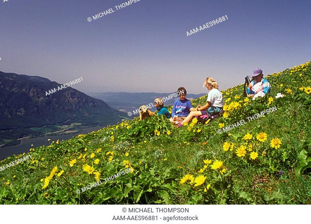 Hikers in Columbia River Gorge Nat'l. Scenic Area, WA, Cherry Orchard Trail