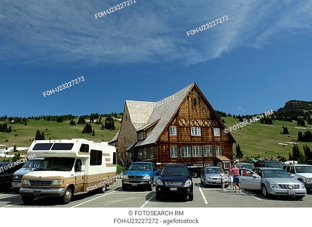 Mt. Rainier National Park, WA, Washington, Mount Rainier, Sunrise Day Lodge, Visitor Center, parking lot