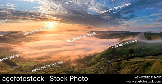 On the last day of August, the first mists of Autumn have started in the Peak District, with this stunning sunrise over Hope Valley and Edale valley near...
