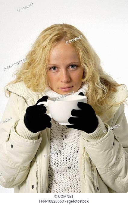 winter, young woman, young, portrait, blond, cup, soup, tea, hot, warmly, drink, food, gloves, jacket, coat, winter ja