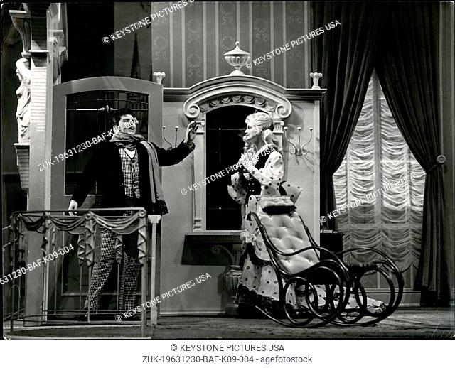 Dec. 30, 1963 - Actors Holla Jansen as Rosalinde and Peter Schreier as Alfred are making their debut at Berlin's Deutschen Staatsoper in the play 'Die...