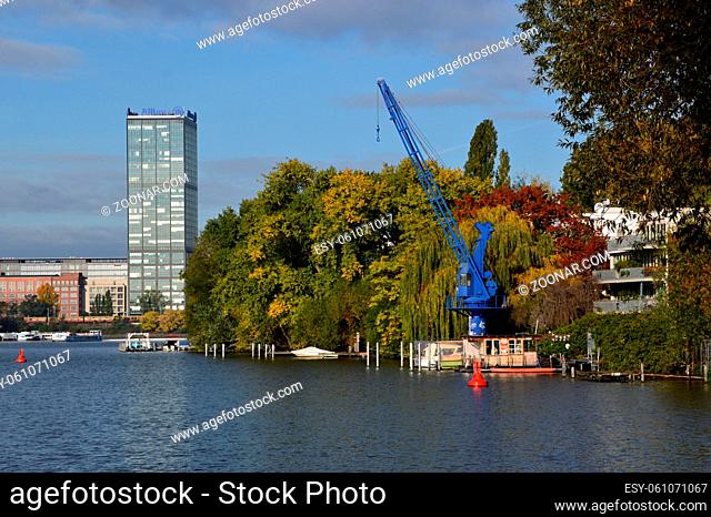 Panorama at the River Spree, Peninsula Stralau, Lichtenberg, Berlin, Germany. Panorama am Fluss Spree, Halbinsel Stralau, Lichtenberg, Berlin, Deutschland
