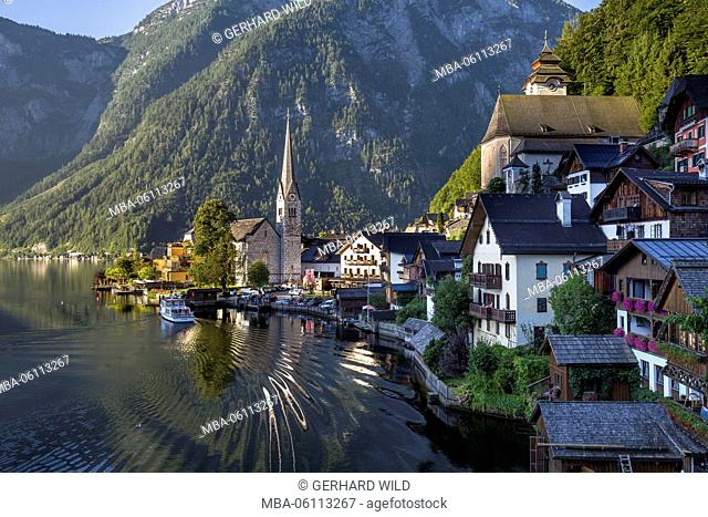 Hallstatt, UNESCO World Heritage Site, Lake Hallstatt, Salzkammergut, Upper Austria, Austria, Europe, August 2016
