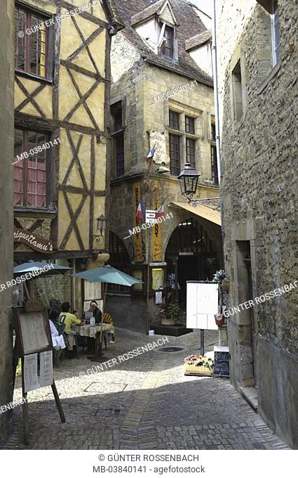 France, Dordogne, Sarlat, alley,  Locally, guests,   Europe, southwest France, place, medieval, historically, old town, architecture, destination, timbering
