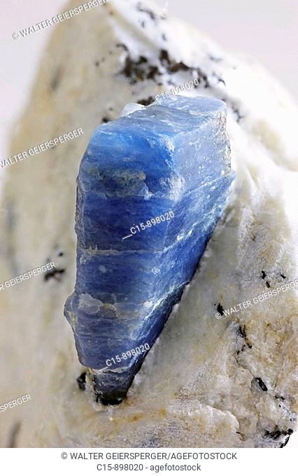 Blue sapphire in matrix, habitat: Momeik, Burma, 2002, bigness: 3 cm