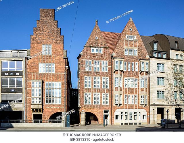 Böttcherstraße, Paula-Becker-Modersohn-Haus, Haus Atlantis and Robinson-Crusoe-Haus buildings, historic town centre, Bremen, Germany