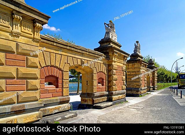 Castle gate, Mainz, Rhineland-Palatinate, Germany, Europe