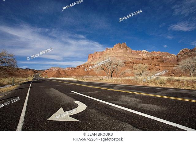 Highway 24 by the Castle, Capitol Reef National Park, Utah, United States of America, North America