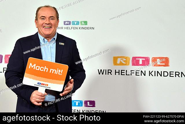 17 November 2022, North Rhine-Westphalia, Hürth: Presenter Wolfram Kons at the 27th RTL telethon we help children Photo: Horst Galuschka/dpa