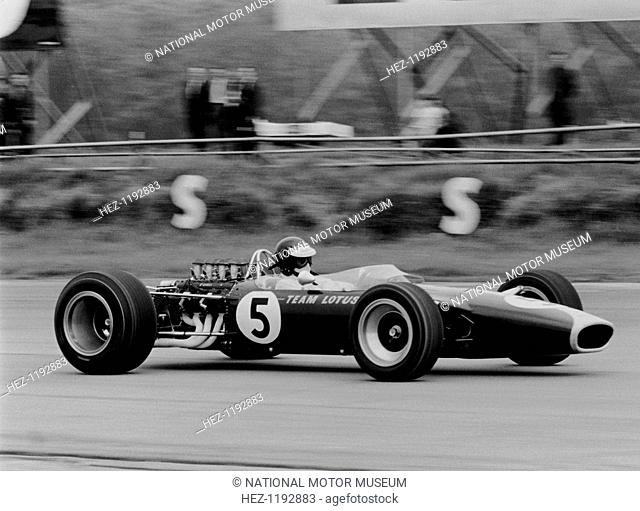 Jim Clark driving the Lotus 49 at the British Grand Prix, Silverstone, 1967. Winner of 25 Grands Prix, and Formula 1 World Champion in 1963 and 1965